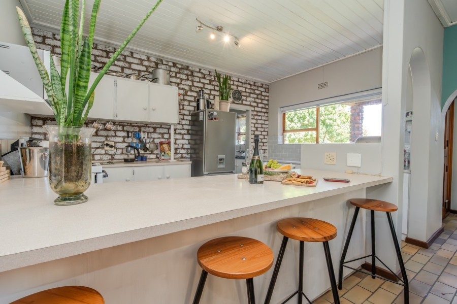 4 Bedroom Property for Sale in Middedorp Western Cape